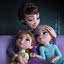 Elsa e Anna ao lado de sua mãe em Frozen 2 (2019)
